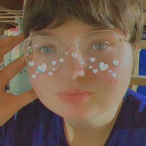 Meet your Posher, Desirae